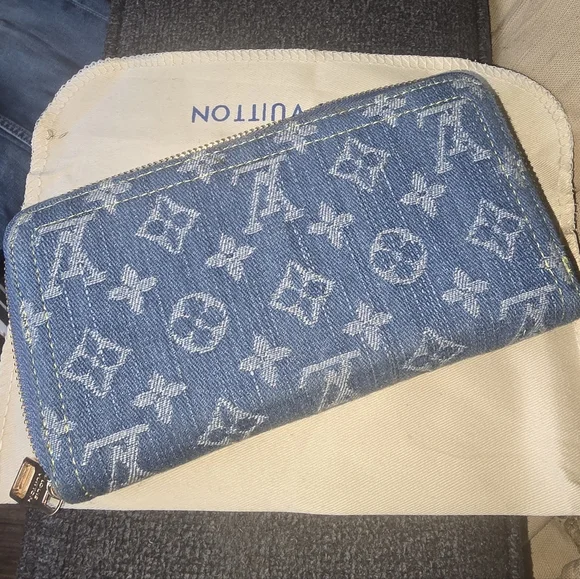 Denim Alongated Multi Compartment Blue/White Monogram Branded Logo Wallet - Picture 4 of 11